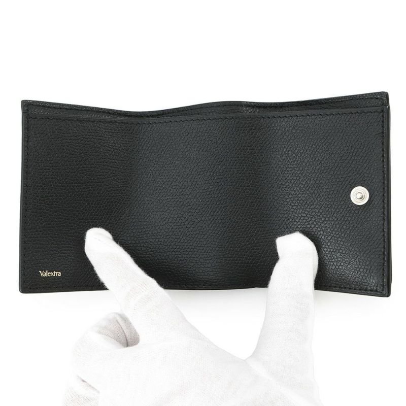 ヴァレクストラ 三つ折り財布 グリップ コンパクトパース ソフトカーフレザー SGNL0026028 Valextra 黒