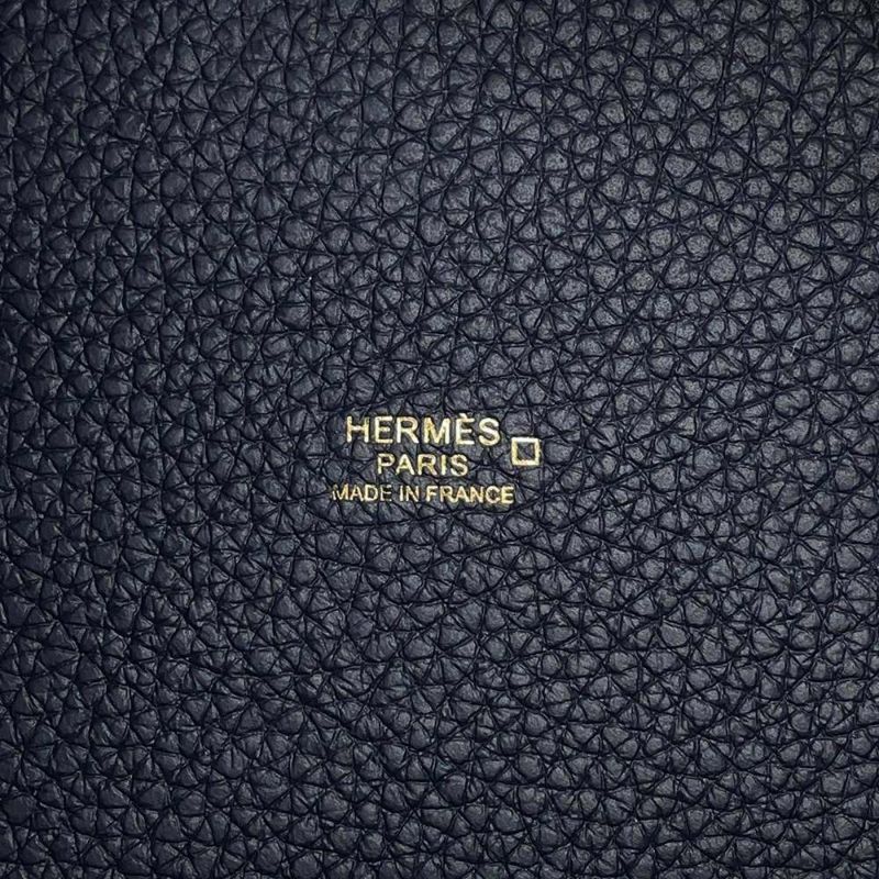 エルメス ピコタンロックPM タッチ ブルーニュイ/ブルーサフィール/トリヨンクレマンス/アリゲーターマット Z刻印