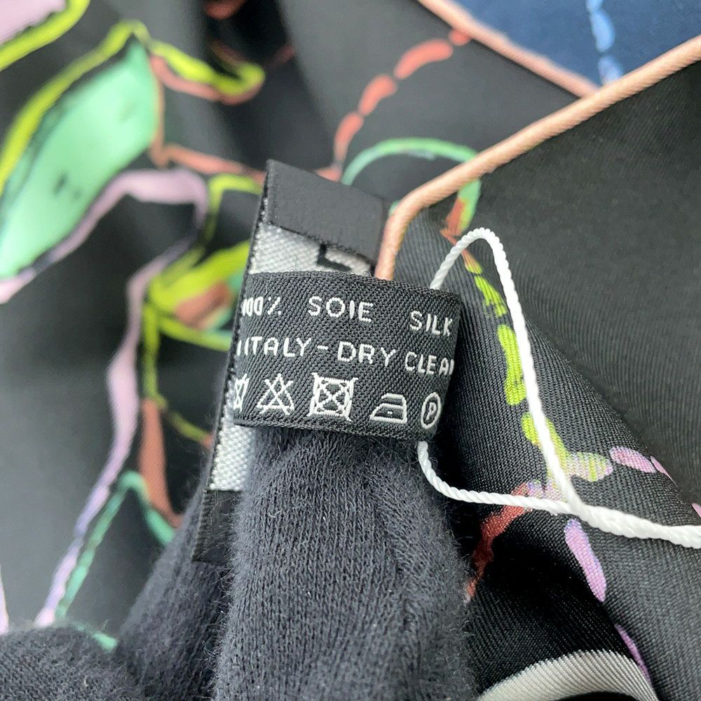 シャネル スカーフ 大判 リバーシブル ロゴ カメリア ココマーク シルク CHANEL 黒