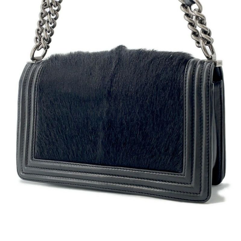 シャネル チェーンショルダーバッグ ボーイシャネル レザー ファー CHANEL 黒