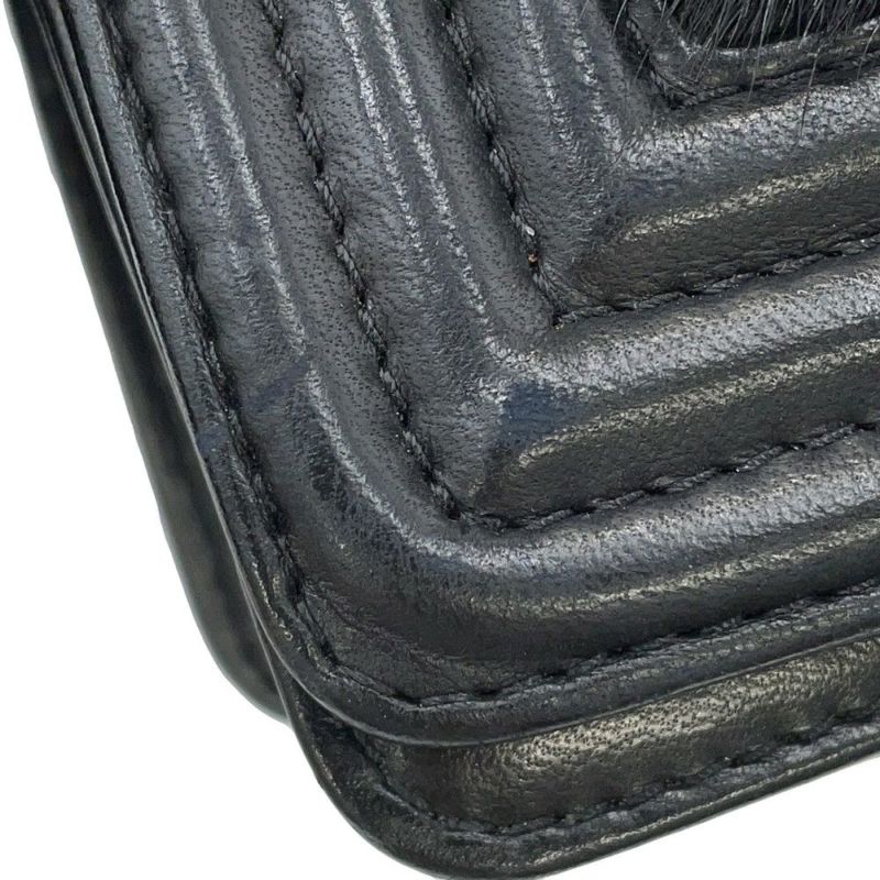 シャネル チェーンショルダーバッグ ボーイシャネル レザー ファー CHANEL 黒