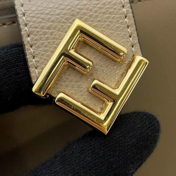 フェンディ 二つ折り財布 FFダイヤモンド レザー 8M0490 FENDI 財布