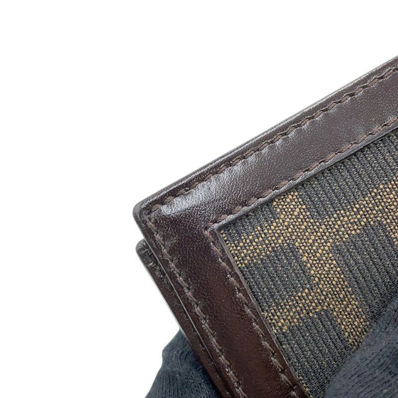 フェンディ 二つ折り財布 ズッカ柄 キャンバス レザー FENDI