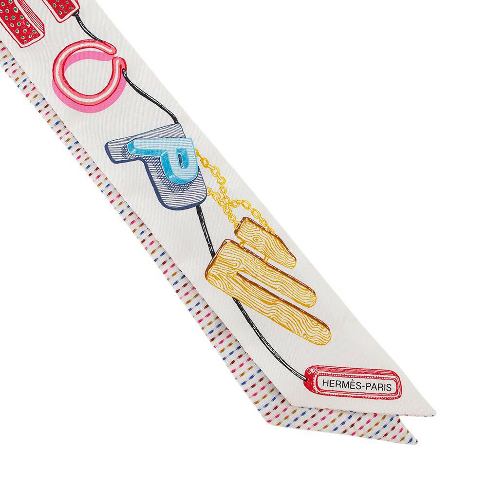 エルメス スカーフ ツイリー シュヴァロスコープ ネオン ポワンティエ 刺繍 シルク HERMES 2023春夏