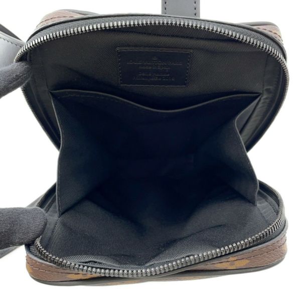 ルイヴィトン ショルダーバッグ モノグラム・ソーラーレイ ユティリティ・サイドバッグ M44428 黒 ブラック メンズ 2019春夏