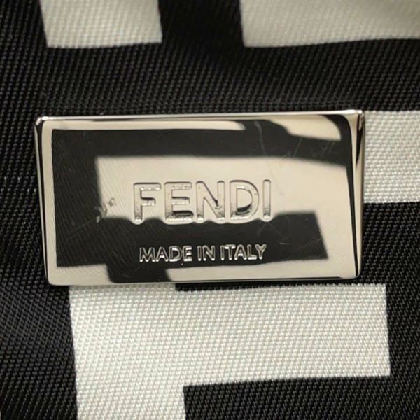 フェンディ ボディバッグ ズッカ バケット ミニ マーク・ジェイコブス コラボ ナイロン 7AS138 FENDI ハンドバッグ 黒 白