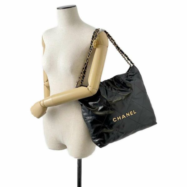 シャネル ハンドバッグ CHANEL 22 マトラッセ スモール シャイニーカーフ AS3260 ポーチ付き 黒