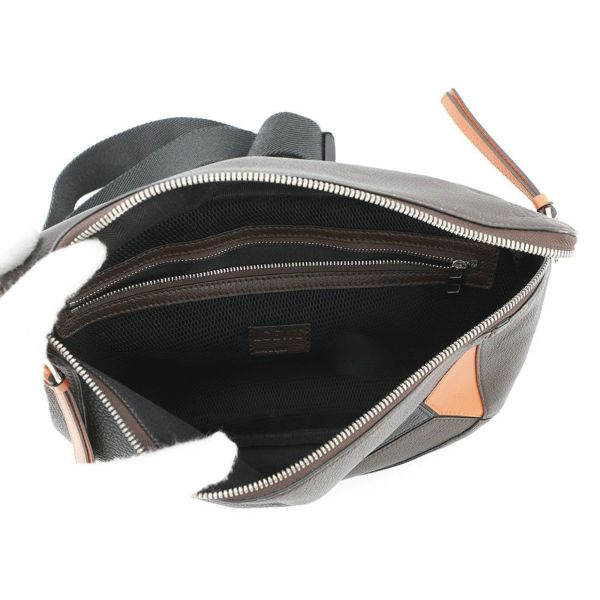 ロエベ ボディバッグ アナグラム パズル レザー 335.12.Z53 LOEWE バッグ