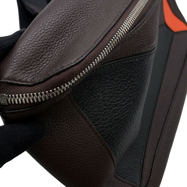 ロエベ ボディバッグ アナグラム パズル レザー 335.12.Z53 LOEWE バッグ