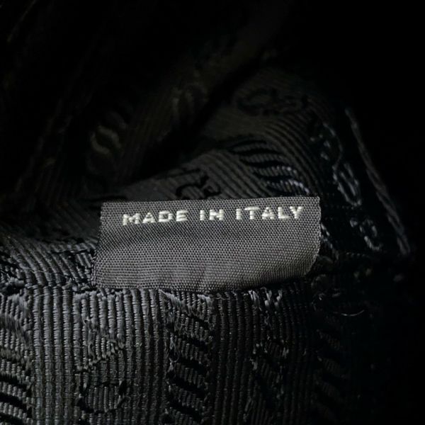 プラダ ショルダーバッグ トライアングルロゴ ナイロン PRADA バッグ 黒