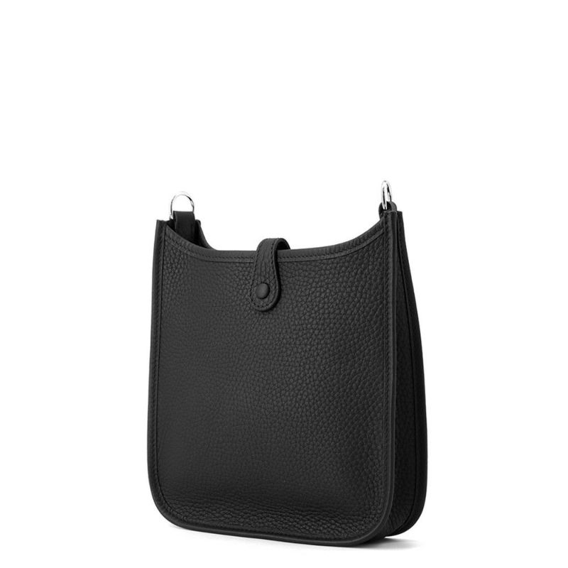 エルメス ショルダーバッグ エブリンTPM 85cm ブラック/シルバー金具 トリヨンクレマンス K刻印 黒