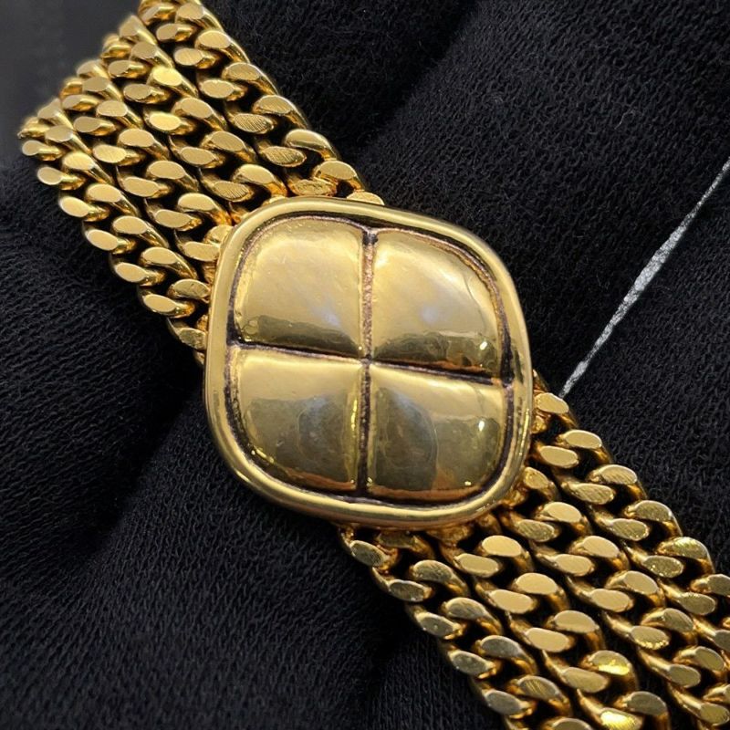 シャネル チェーンショルダーバッグ マトラッセ タッセル ラムスキン CHANEL バッグ 黒