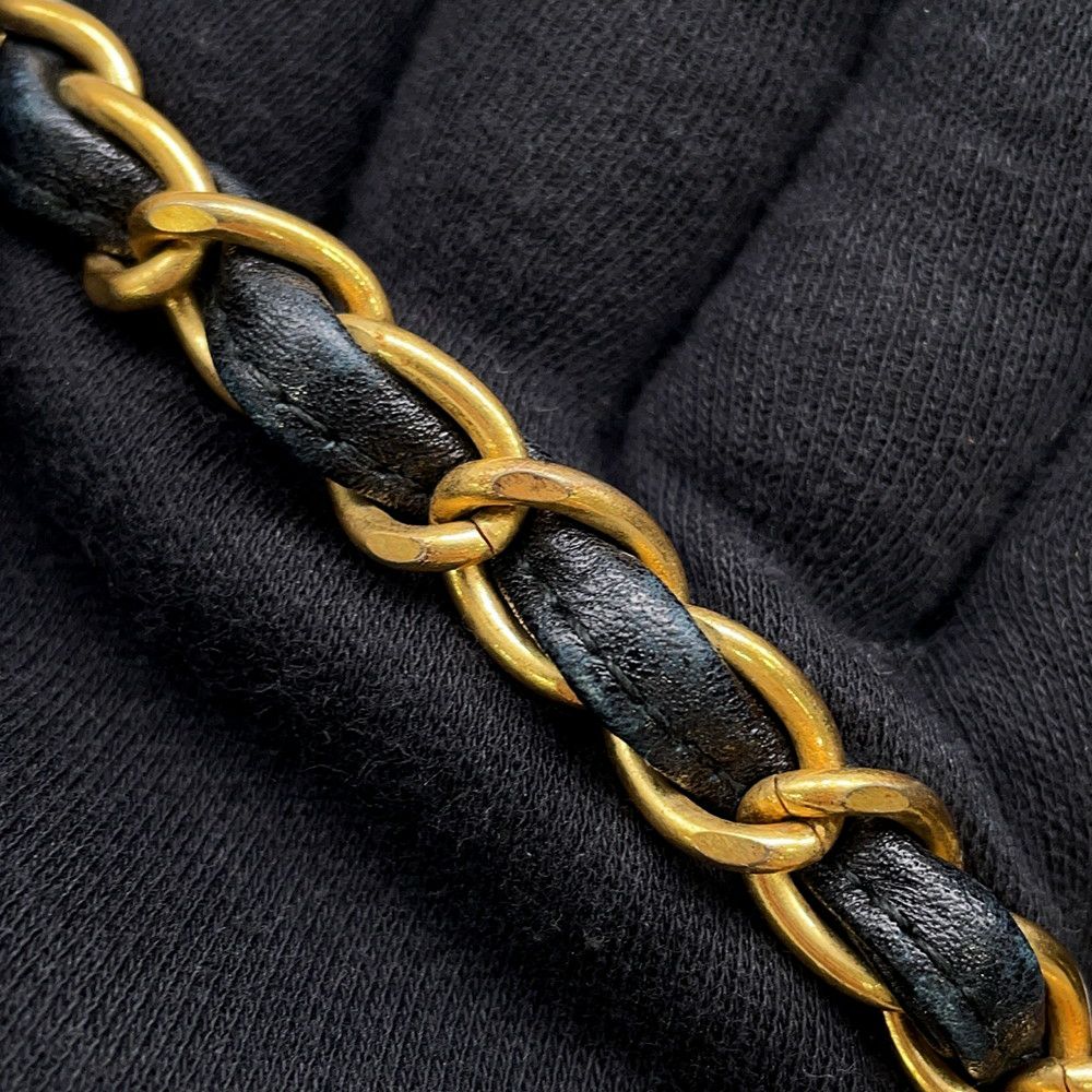 シャネル チェーンショルダーバッグ マトラッセ シングルチェーン キャビアスキン A07868 CHANEL バッグ 黒