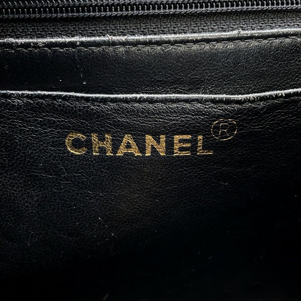 シャネル チェーンショルダーバッグ マトラッセ シングルチェーン キャビアスキン A07868 CHANEL バッグ 黒