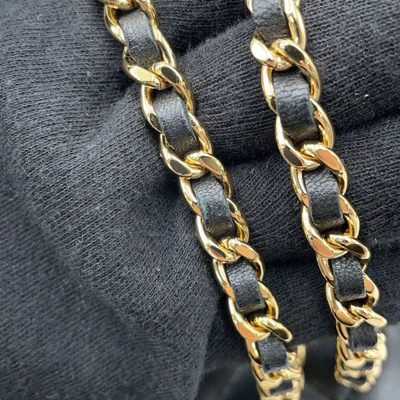 シャネル チェーンウォレット クラシック マトラッセ ココマーク ラムスキン AP0250 CHANEL 財布 黒