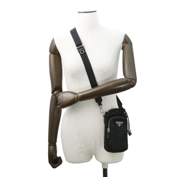 プラダ ショルダーバッグ Re-Nylon スマートフォンケース ナイロン 2ZH155 PRADA バッグ 黒