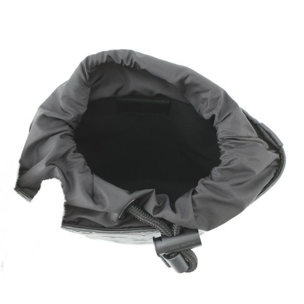 ルイヴィトン ショルダーバッグ モノグラム・シャドウ/カーフレザー ノエ・スリング M82248 LOUIS VUITTON バッグ 黒 ブラック