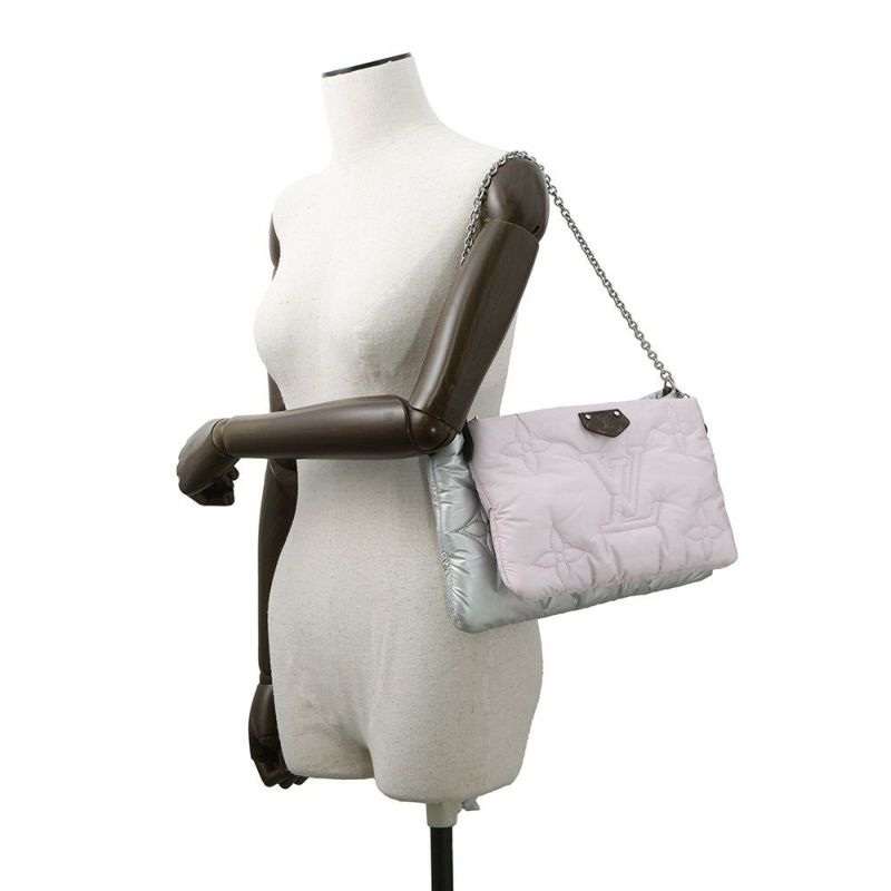 ルイヴィトン ショルダーバッグ モノグラム/リサイクルナイロン LVピロー マキシ ミュルティ・ポシェット・アクセソワール M21056