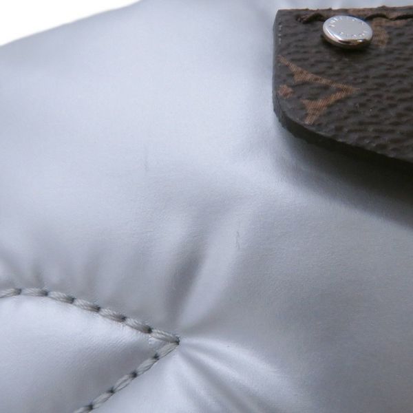 ルイヴィトン ショルダーバッグ モノグラム/リサイクルナイロン LVピロー マキシ ミュルティ・ポシェット・アクセソワール M21056