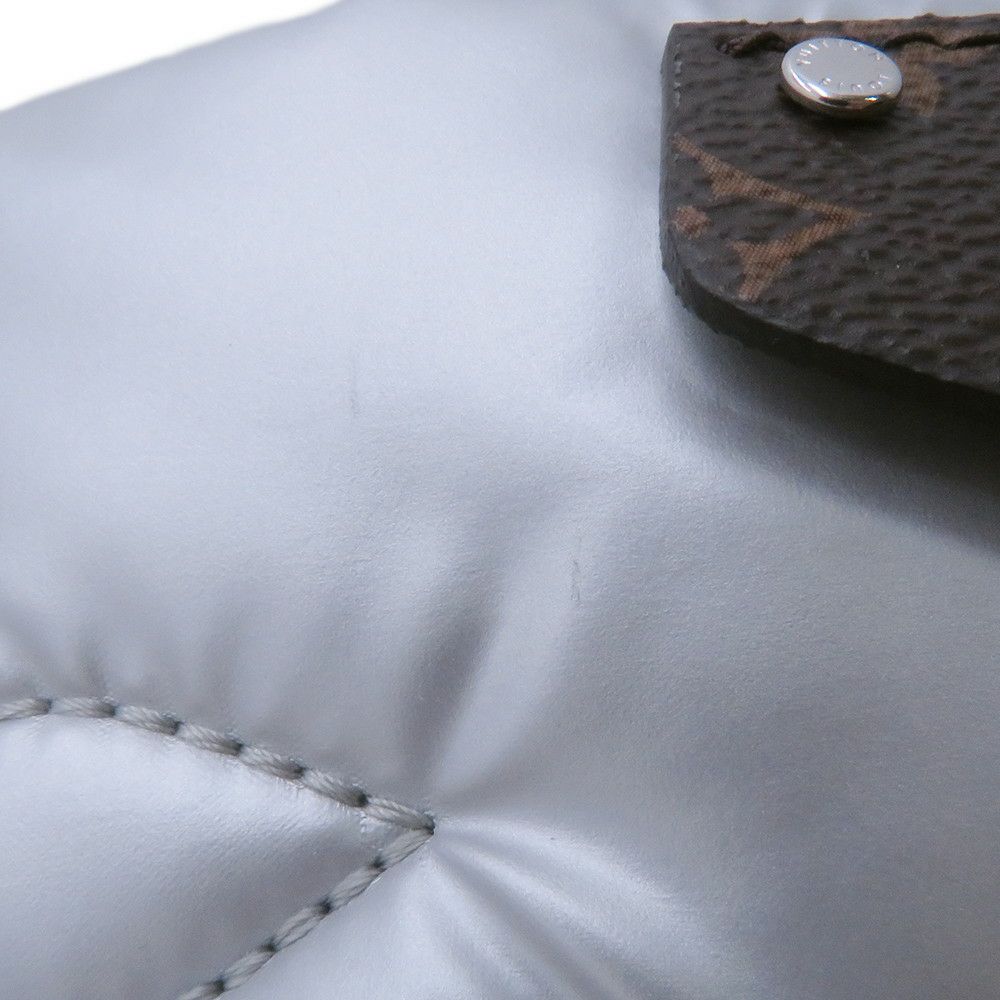 ルイヴィトン ショルダーバッグ モノグラム/リサイクルナイロン LVピロー マキシ ミュルティ・ポシェット・アクセソワール M21056