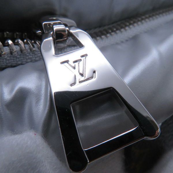 ルイヴィトン ショルダーバッグ モノグラム/リサイクルナイロン LVピロー マキシ ミュルティ・ポシェット・アクセソワール M21056