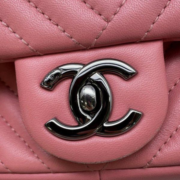 シャネル チェーンショルダーバッグ ココマーク シェブロン ラムスキン A93095 CHANEL バッグ