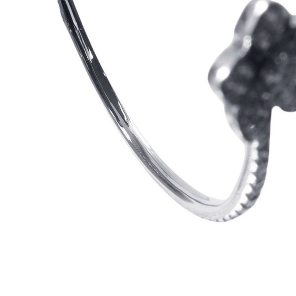グラフ ブレスレット ワイルド フラワー オープン パヴェ ダイヤモンド バングル ダイヤ 計約0.82ct K18WGホワイトゴールド RGB540
