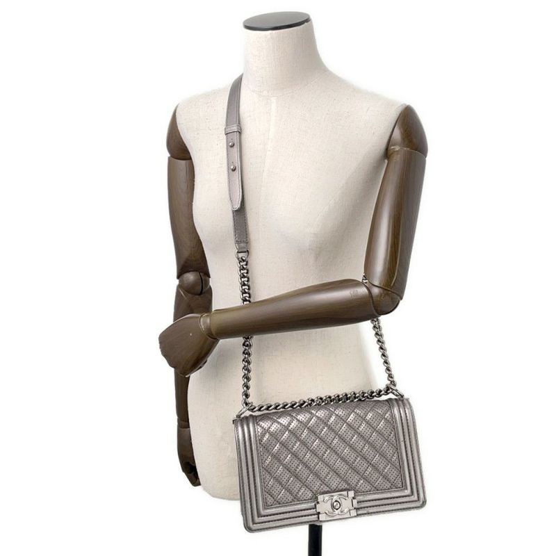 シャネル チェーンショルダーバッグ ボーイシャネル ラムスキン A67086  CHANEL バッグ シルバー