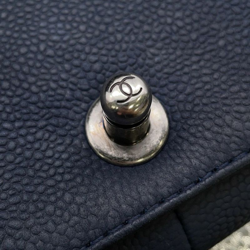 シャネル チェーンショルダーバッグ ボーイシャネル キャビアスキン A67086 CHANEL バッグ