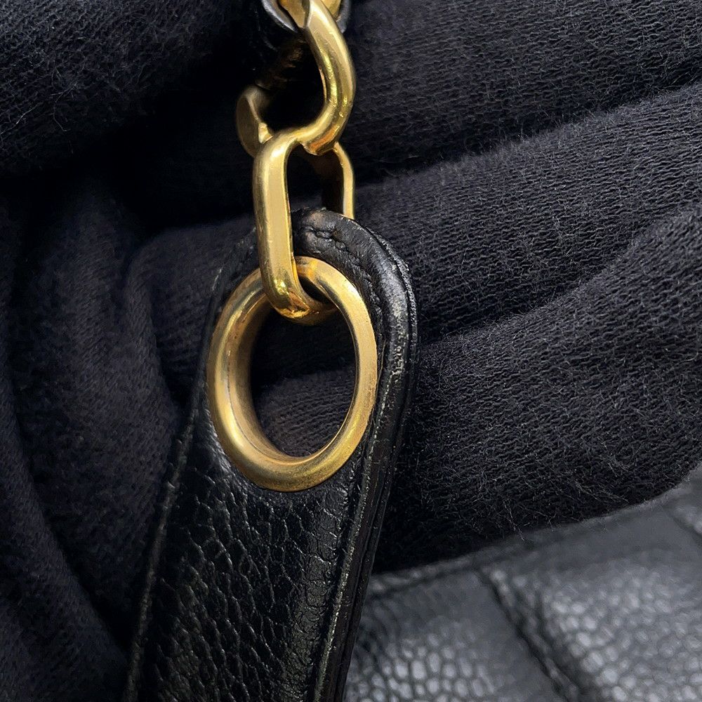 シャネル チェーンショルダーバッグ マトラッセ バニティバッグ キャビアスキン CHANEL バッグ 黒