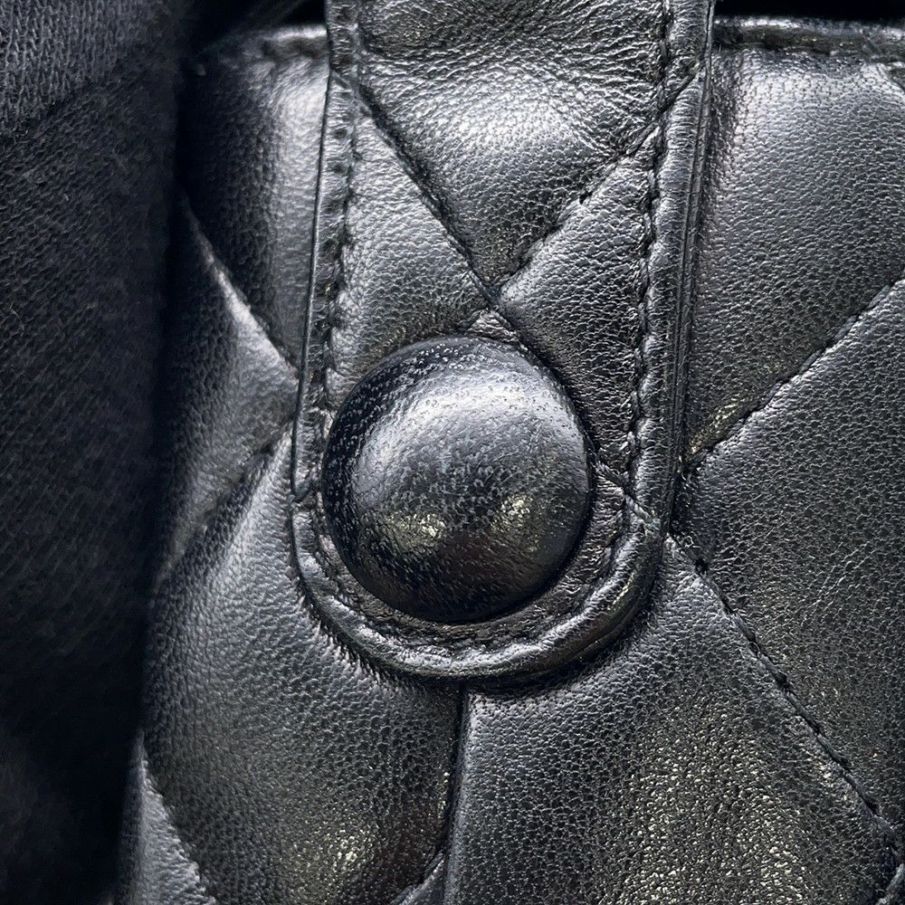 シャネル ショルダーバッグ フルフラップ マトラッセ ココマーク ラムスキン CHANEL バッグ 黒