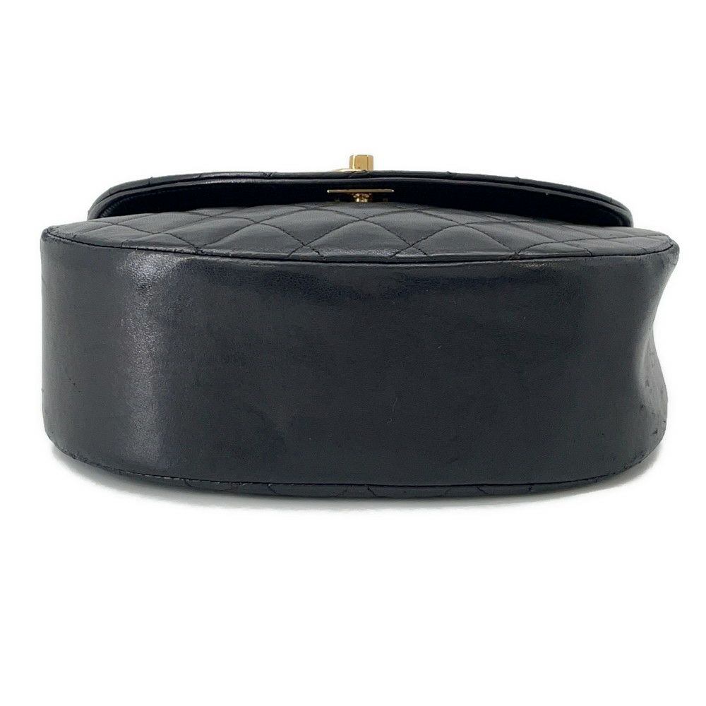 シャネル マトラッセ ハーフムーン チェーンショルダーバッグ ココマーク ラムスキン CHANEL バッグ 黒