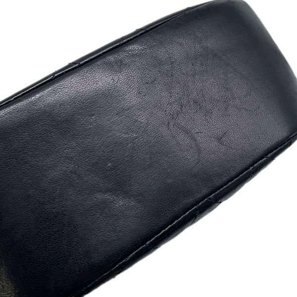 シャネル マトラッセ ハーフムーン チェーンショルダーバッグ ココマーク ラムスキン CHANEL バッグ 黒
