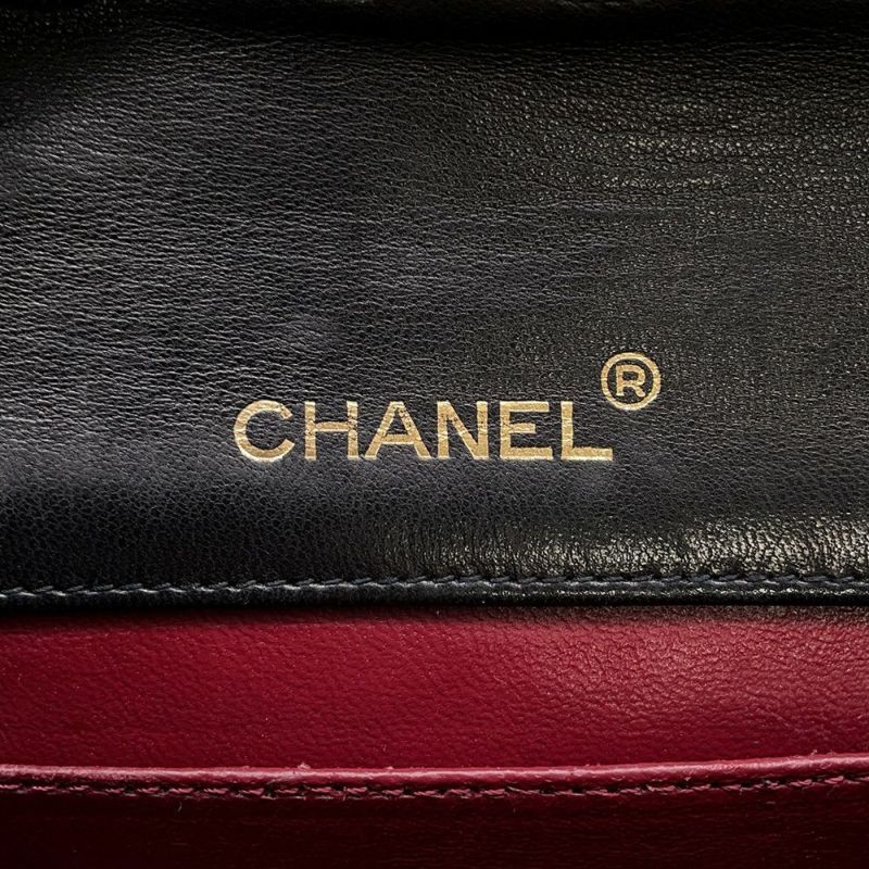 シャネル マトラッセ ハーフムーン チェーンショルダーバッグ ココマーク ラムスキン CHANEL バッグ 黒