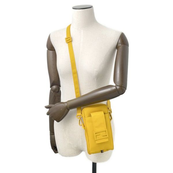 フェンディ フォンホルダー バゲット フォンポーチ ナイロン 7AS056 FENDI スマホケース