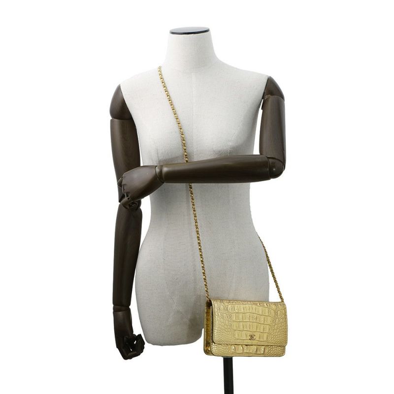 シャネル チェーンウォレット クロコ型押しレザー ココマーク CHANEL 財布
