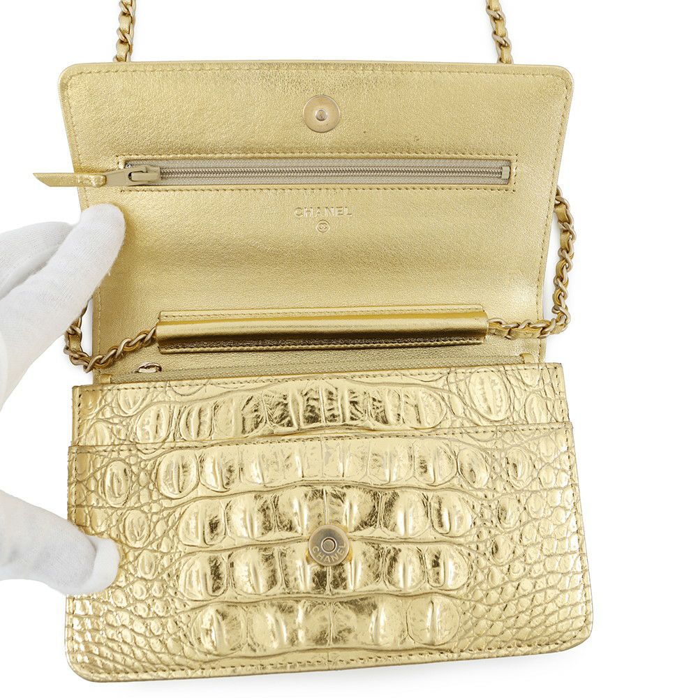 シャネル チェーンウォレット クロコ型押しレザー ココマーク CHANEL 財布