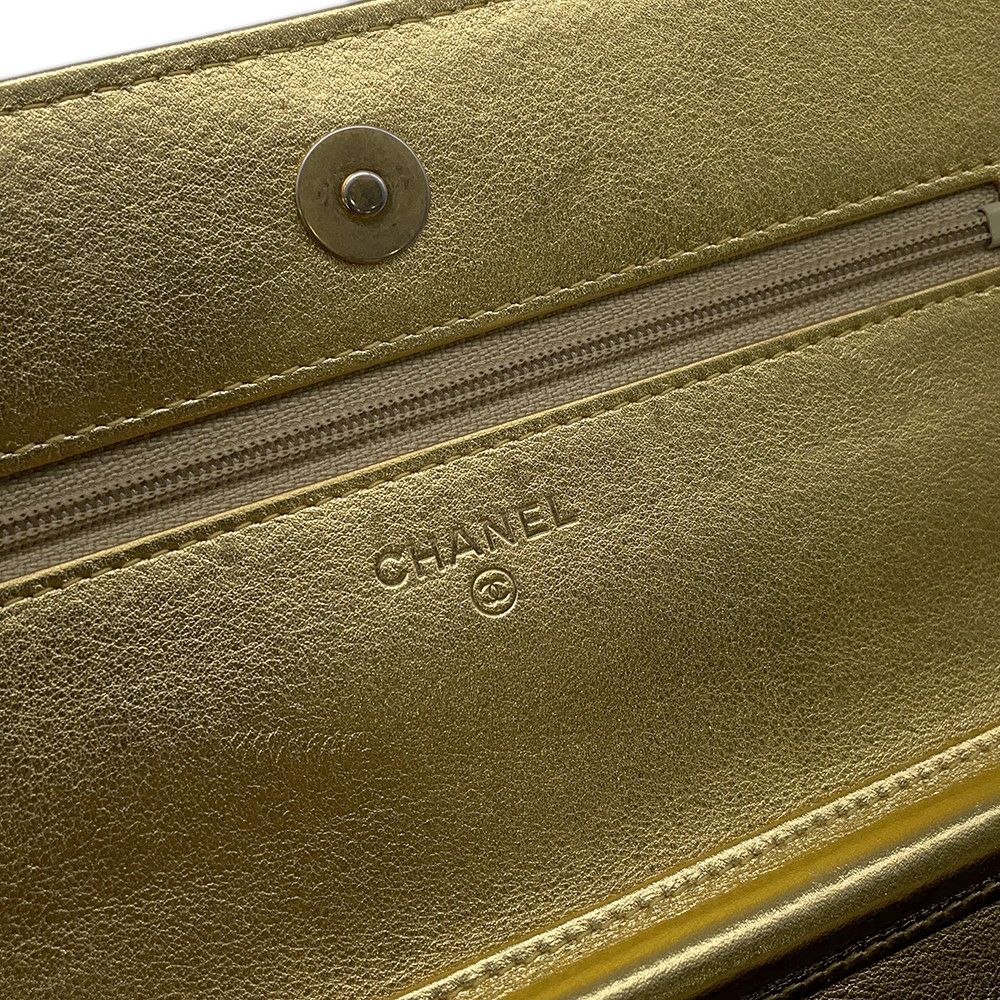 シャネル チェーンウォレット クロコ型押しレザー ココマーク CHANEL 財布