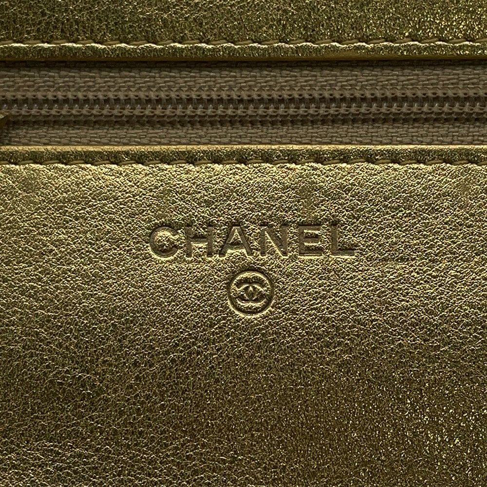 シャネル チェーンウォレット クロコ型押しレザー ココマーク CHANEL 財布