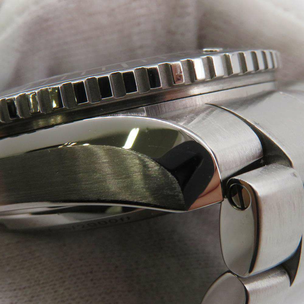 オメガ シーマスター プラネットオーシャン 600M コーアクシャル 232.30.42.21.01.001 黒文字盤