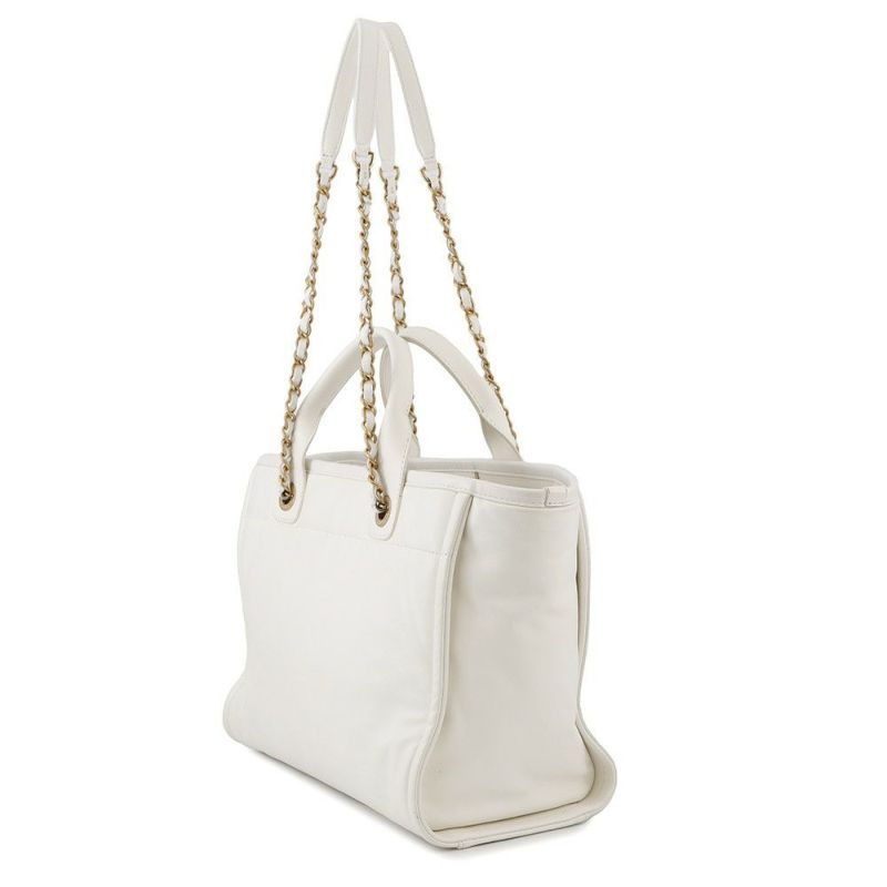 シャネル チェーントートバッグ ドーヴィル ショッピングバッグ レザー AS3351 CHANEL 白 2way