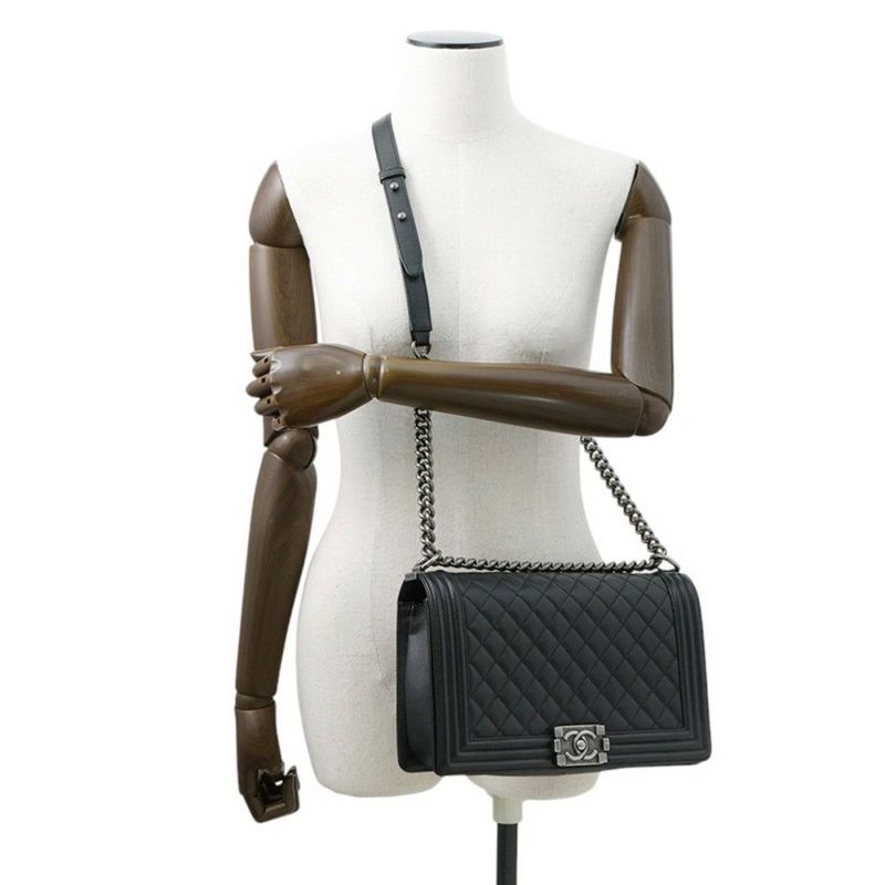 シャネル チェーンショルダーバッグ ボーイシャネル ラージ マトラッセ ココマーク A92193 CHANEL 黒