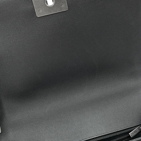 シャネル チェーンショルダーバッグ ボーイシャネル ラージ マトラッセ ココマーク A92193 CHANEL 黒