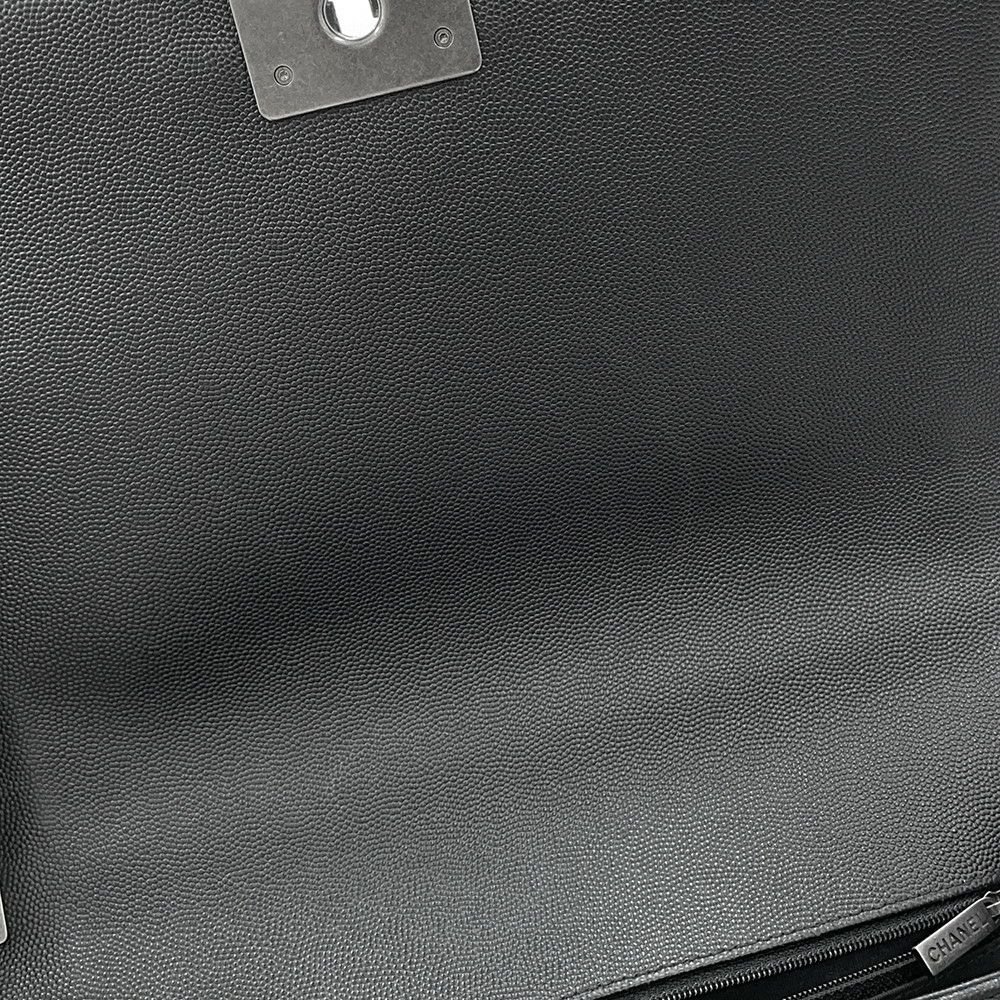 シャネル チェーンショルダーバッグ ボーイシャネル ラージ マトラッセ ココマーク A92193 CHANEL 黒