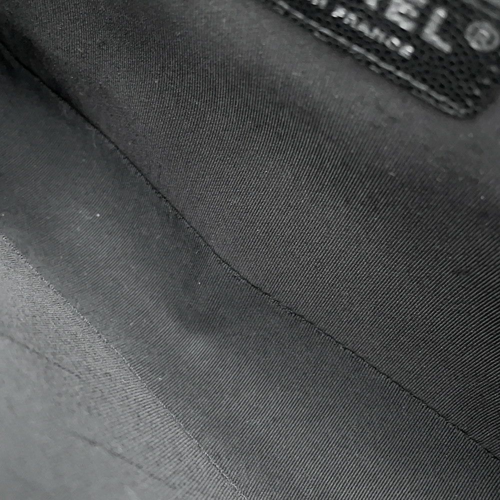 シャネル チェーンショルダーバッグ ボーイシャネル ラージ マトラッセ ココマーク A92193 CHANEL 黒