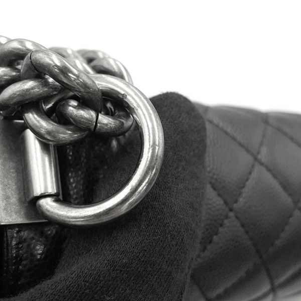 シャネル チェーンショルダーバッグ ボーイシャネル ラージ マトラッセ ココマーク A92193 CHANEL 黒