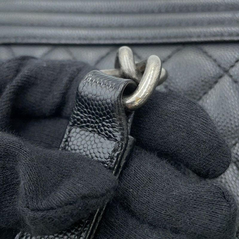 シャネル チェーンショルダーバッグ ボーイシャネル ラージ マトラッセ ココマーク A92193 CHANEL 黒