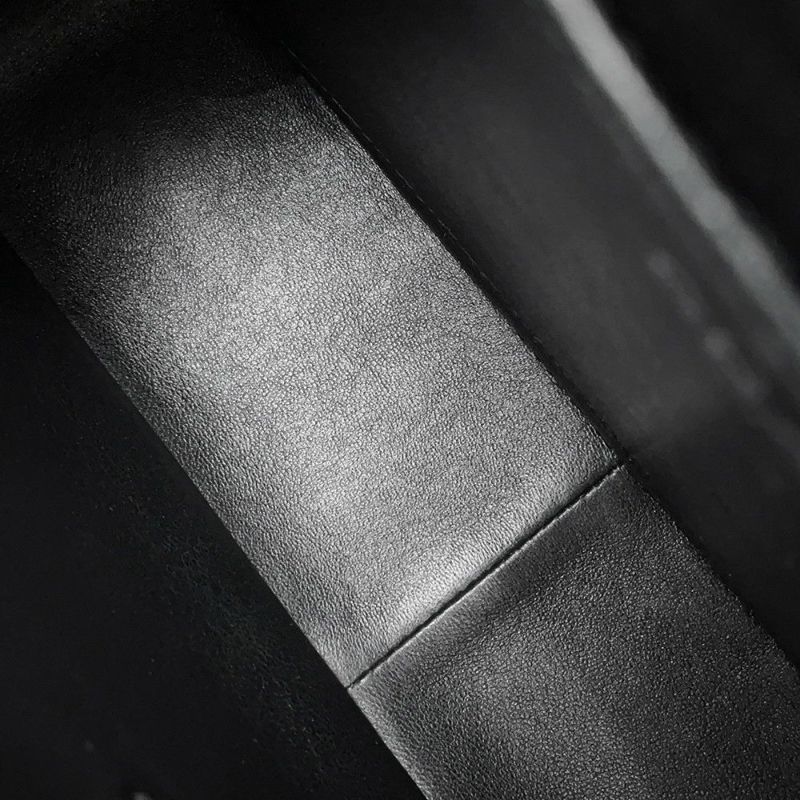 シャネル チェーンショルダーバッグ デカマトラッセ 30 ココマーク キャビアスキン ダブルチェーン A11869 CHANEL デカマト 黒