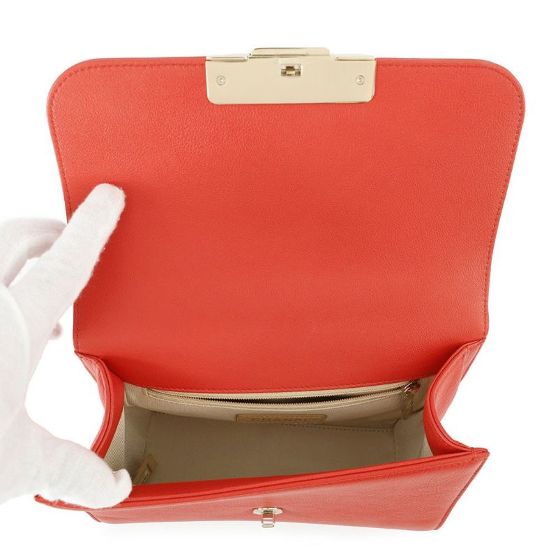 シャネル チェーンショルダーバッグ クリックラベル マトラッセ レザー A93701 CHANEL バッグ