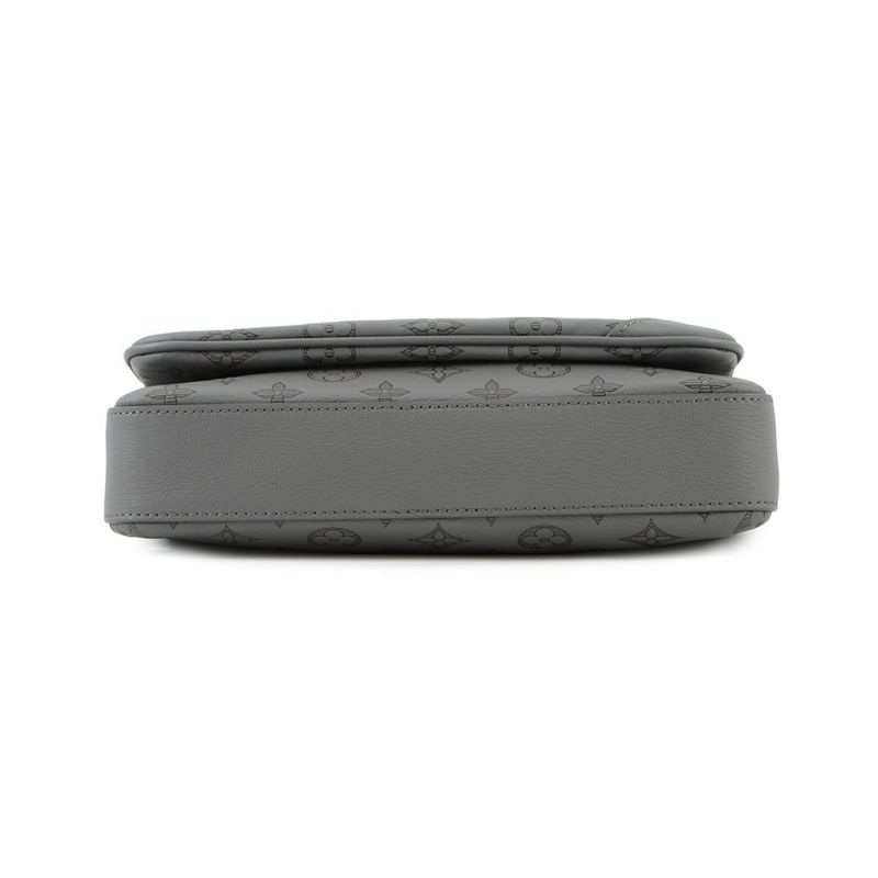 ルイヴィトン ショルダーバッグ モノグラム・シャドウ/カーフレザー トリオ・メッセンジャー  M46603 ブラック 黒 メンズ